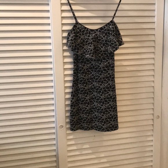 Guess Dresses & Skirts - Black and white mini guess dress